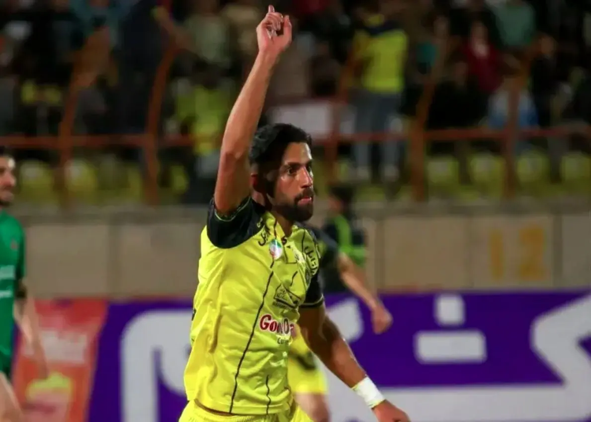 درخشش آرش رضاوند و سه امتیاز برای سپاهان