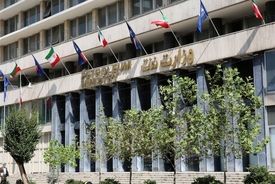 حضور سرزده پزشکیان در وزارت نفت