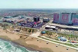 مناطق آزاد در دوران پساجنگ چگونه می‌توانند منجر به بازسازی اقتصادی شوند؟