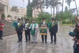مولودی خوانی خادمان حضرت معصومه(س) در حیاط دولت