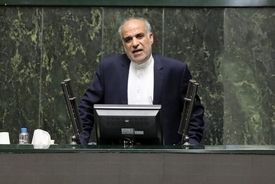 زارعی: نباید اجازه داد مذاکرات باعث شرطی شدن اقتصاد ما شود