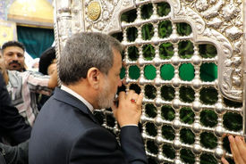 عراقچی به زیارت حضرت معصومه(س) رفت
