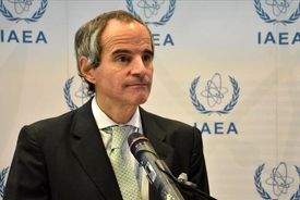 گروسی با مسئول سیاست خارجی اتحادیه اروپا درباره ایران گفتگو کرد