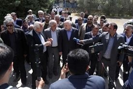 بازدید قالیباف از جزیره آشوراده و خلیج گرگان