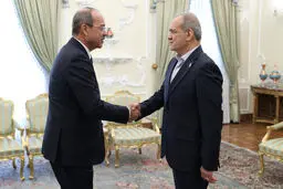دیدار نخست وزیر ازبکستان با پزشکیان