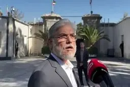 حسین سیمایی وارد چین شد