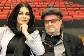 به گزارش اعتماد: اولیای دم پرونده قتل داریوش مهرجویی و وحیده محمدی‌فر درخواست اعدام ندارند