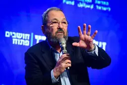 انتقاد ایهود باراک از نتانیاهو: نباید دولت وی را نجات داد