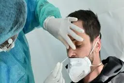 فروش نتیجه دلخواه تست کرونا در برخی آزمایشگاه‌های خصوصی!