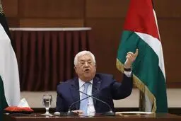 محمود عباس انتخابات فلسطین را به تعویق انداخت