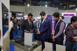 بازدید وزیر ارتباطات ایران از نمایشگاه هوش مصنوعی هند