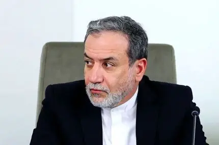 انتقاد تند عراقچی از ماکرون