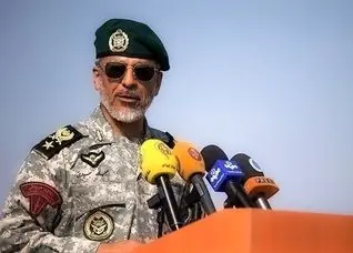 دریادار سیاری: برای ارتقای توانمندی دفاعی همیشه برنامه داریم