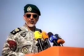 دریادار سیاری: اگر می‌خواهیم در مقابل استکبار مثل گذشته ایستادگی کنیم باید حتماً «قوی» شویم