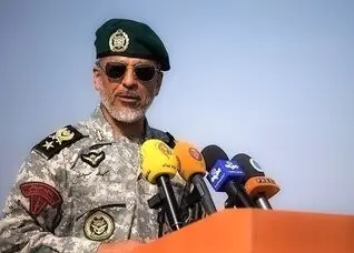دریادار سیاری: هیچ تحرکی در تنگه هرمز بدون اجازه ایران ممکن نیست