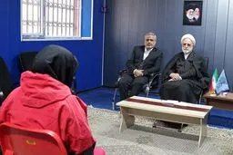 قوه قضائیه: طبق بخشنامه سازمان زندان‌ها الزام زنان به استفاده از چادر ممنوع است