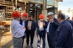 بازدید مهندس نجم‌الدین از پالایشگاه روغن‌سازی آبادان و پایانه صادراتی بندر امام (ره)