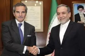 رایزنی تلفنی عراقچی و گروسی درباره مذاکرات