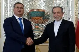 عراقچی با وزیر امور خارجه قزاقستان دیدار کرد