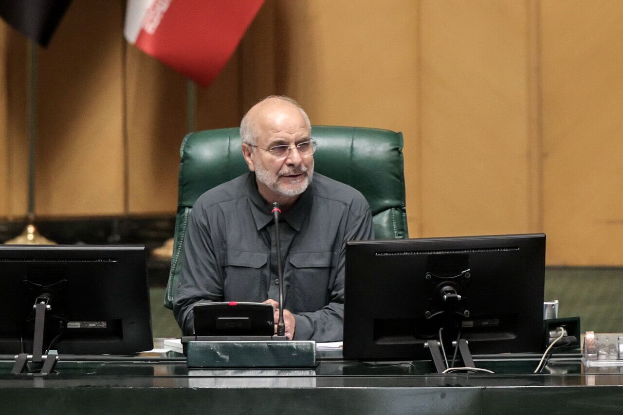 قالیباف: ۱۹۲۰ سوال نمایندگان از وزرا مطرح شده است/ در دیدار با رهبری در اینباره تذکر گرفتیم