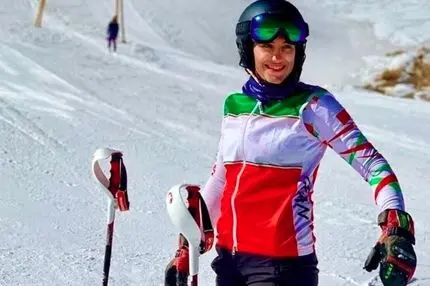 عاطفه احمدی کیست؟ + بیوگرافی و مهاجرت