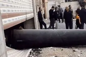 برخورد بوستر موشک به یک منزل مسکونی