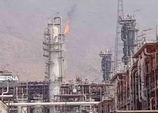 فرماندار عسلویه: ۴ فاز پارس جنوبی مورد اصابت پرتابه قرار گرفته است