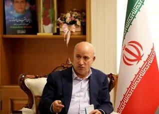 انتقاد شدید یک روزنامه از تاج؛ می‌خواهند با خفت و خواری راهی آمریکا شوند