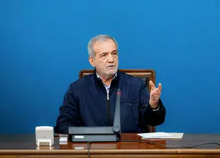 پزشکیان: برخورد تند با جوانان جواب نمی‌دهد؛ باید اقناع کرد نه دستور داد
