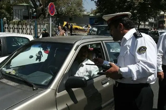 هشدار به رانندگان متخلف؛ توقیف سیستمی گواهینامه از شهریور