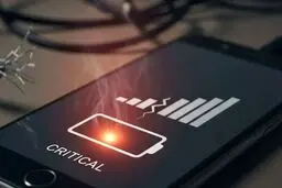 هشدار کارشناسان درباره فرسایش باتری گوشی‌ها زیر بار اینترنت مختل