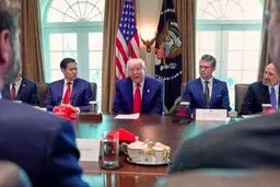 ترامپ: باید در مورد ایران تصمیمی بزرگ اتخاذ کنیم