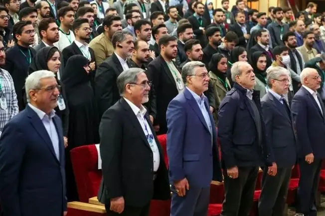 پزشکیان: بدترین کاری که در مملکت داریم فیلترینگ است؛ دستور دادم سیم‌کارت‌های سفید، سیاه شوند