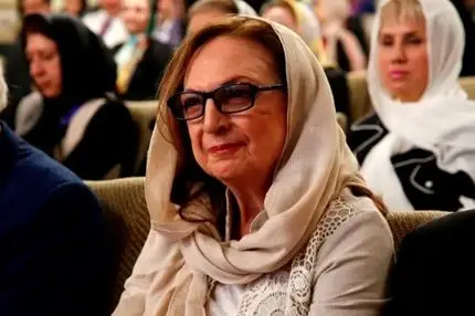 بیوگرافی پروفسور شیدا شمس، متخصص پوست