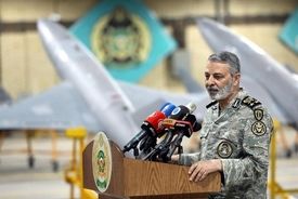 سرلشکر موسوی: نیروهای مسلح جمهوری اسلامی ماشین جنگی دشمن را با تحمیل خسارت های فراوان متوقف کرد