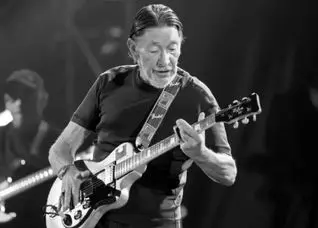 کریس ریا خواننده بریتانیایی در ۷۴ سالگی درگذشت + بیوگرافی و آثار معروف