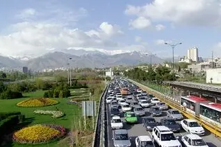 تردد تاکسی، ون و خودروهای امدادی در خط ویژه چمران آزاد شد؛ جریمه‌ها حذف می‌شود