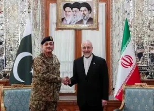 دیدار فرمانده ارتش پاکستان با رئیس مجلس