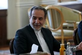 پاسخ عراقچی به پاریس: شما صلاحیت اخلاقی برای ارشاد کردن ایرانیان ندارید