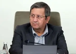 توضیحات همتی درباره تعلیق خدمات بانک ملی و سپه