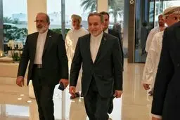 عراقچی پاسخ تهران را به عاصم منیر منتقل می‌کند