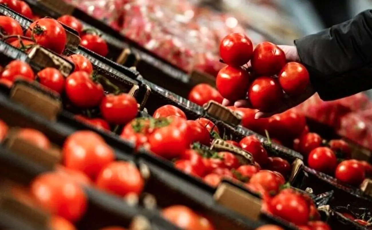 اینبار نوبت به گرانی گوجهفرنگی رسید؛ علت افزایش قیمت چه بود؟