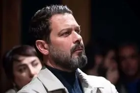  از ریاست استعفا داد