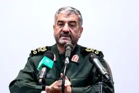 مسئله اصلی انقلاب «مردم» و اراده و حضور آنان در صحنه است