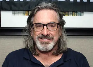 رابرت کارادین بازیگر فیلم «انتقام خوره‌ها» به زندگی خود پایان داد