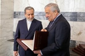 گفتگوی عراقچی با همتای ایتالیایی درخصوص حمله نظامی آمریکا